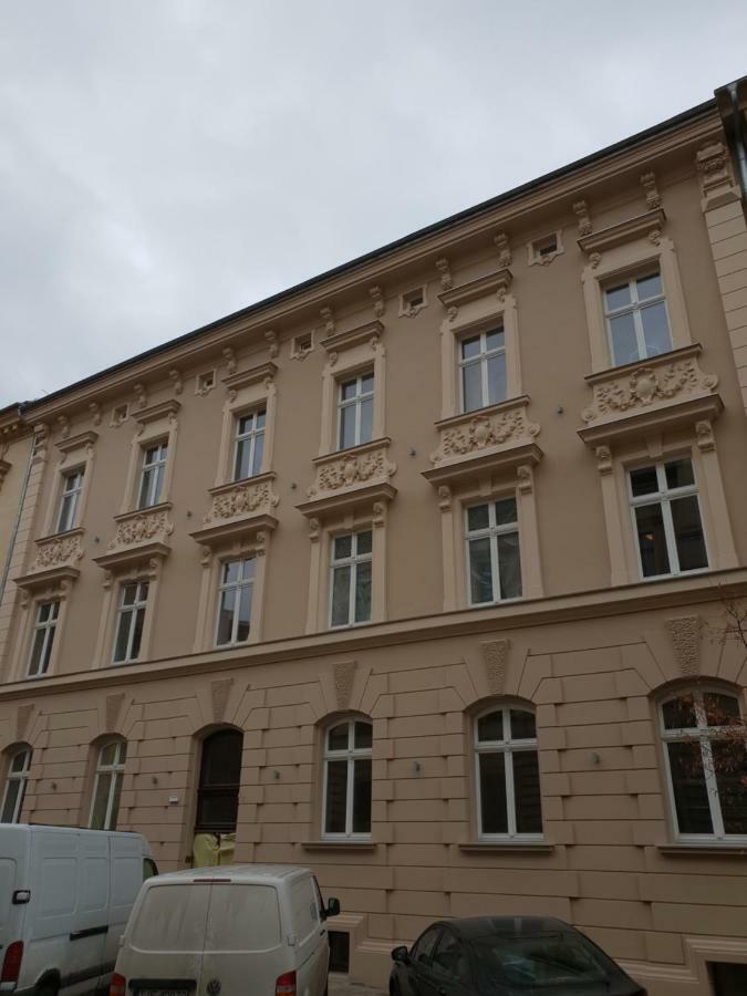 Caput Mundi Appartement Krakau Buitenkant foto
