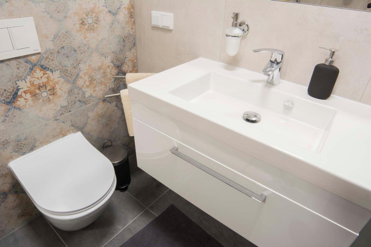 Caput Mundi Appartement Krakau Buitenkant foto